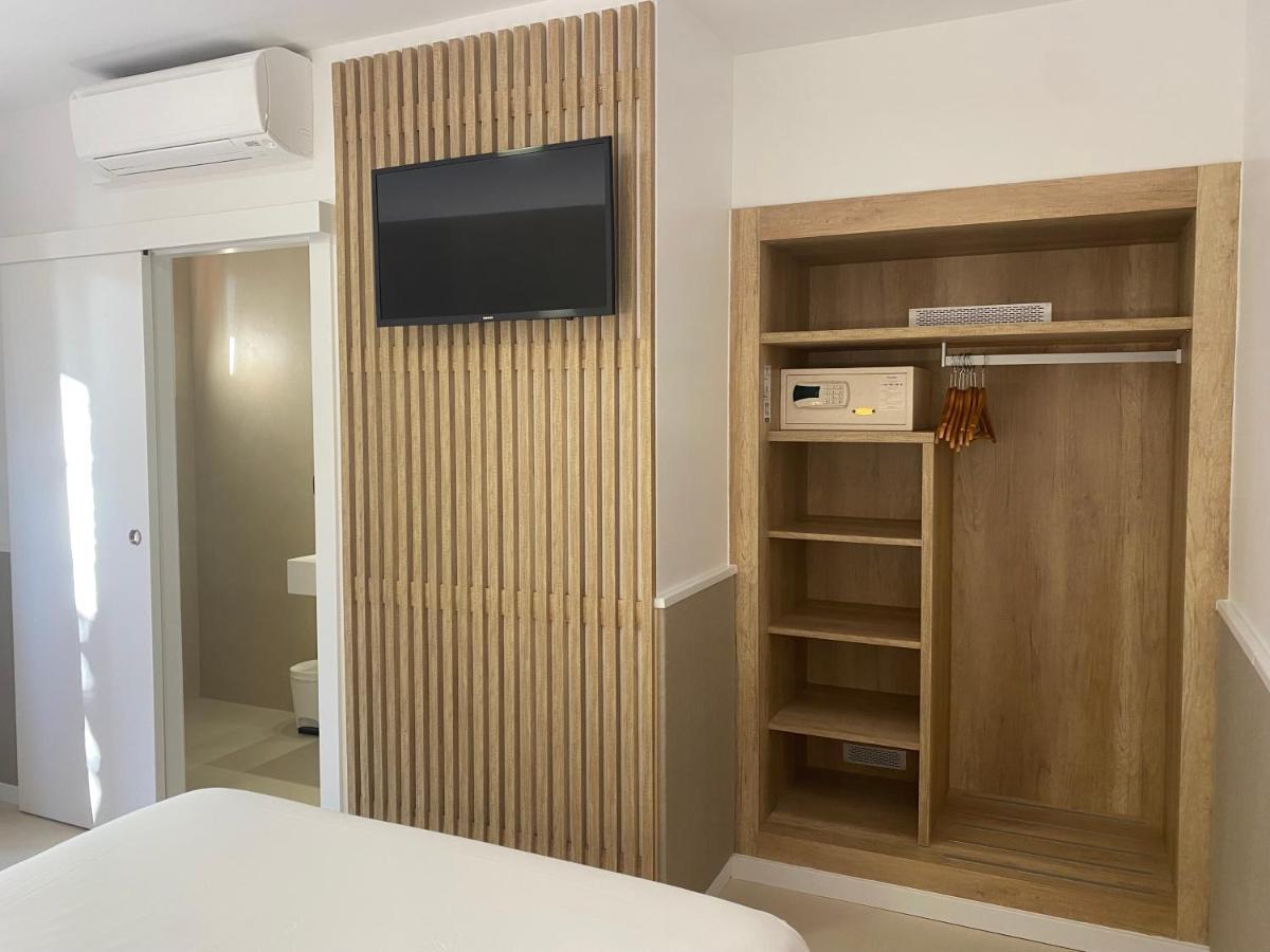 Aparthotel Solifemar Castelldefels Ngoại thất bức ảnh